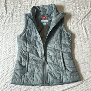 <3 Columbia Omni-Hield Advanced Repellency Vest
